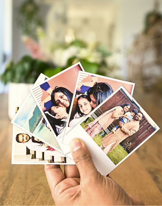 Retro print photo magnet